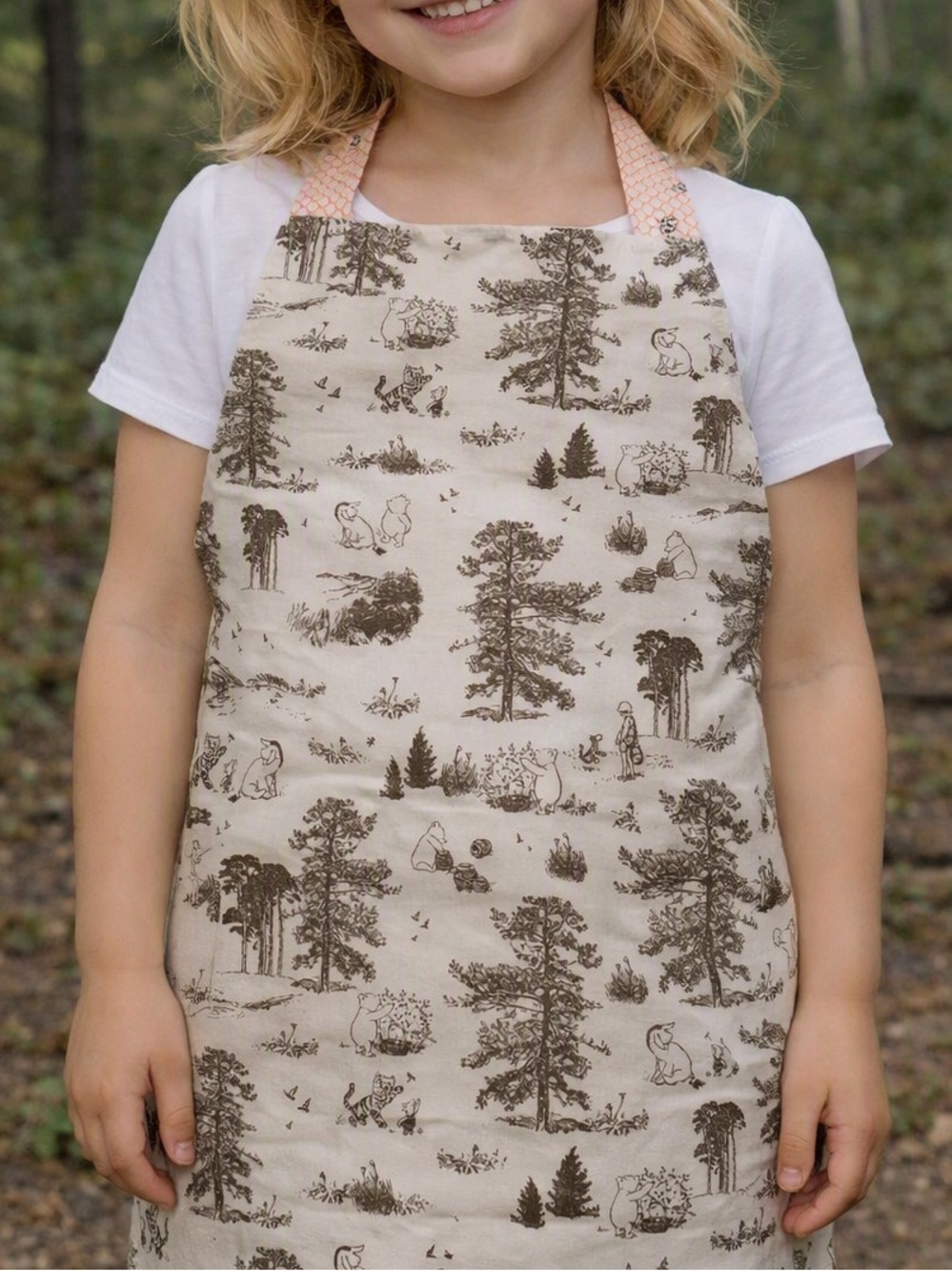 Winnie the Pooh Woodland Print Apron with Pink Ties Handmade NWOT